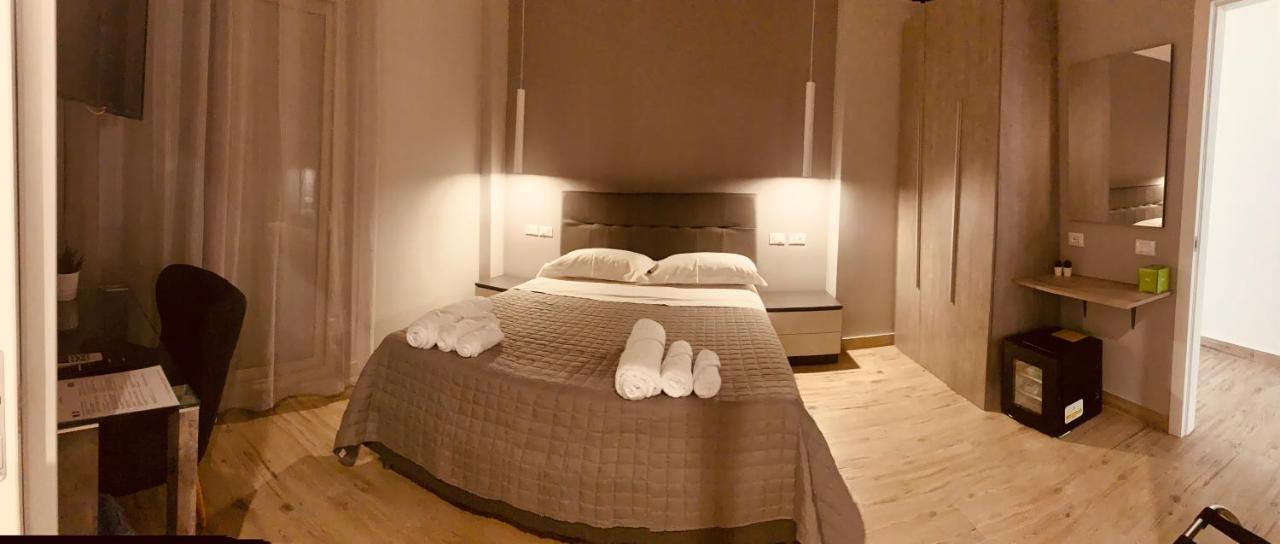 ميلاتسو Aqua B&B - Rooms And Apartments المظهر الخارجي الصورة